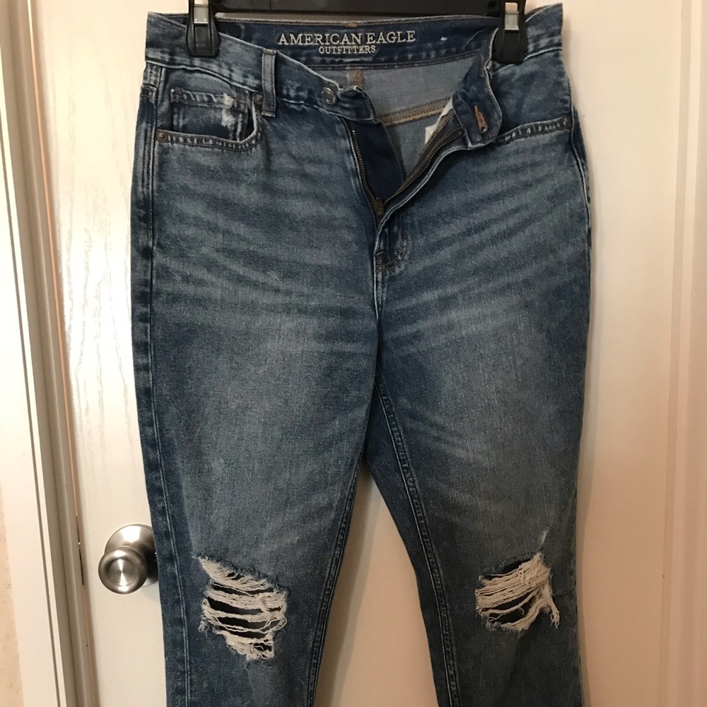 American Eagle mom jeans